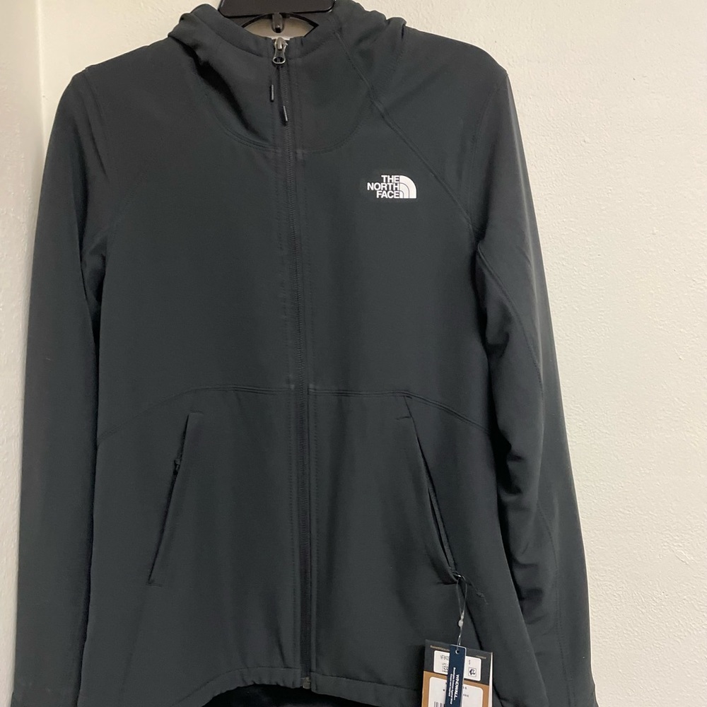 Women’s The North Face  wind-wall New
